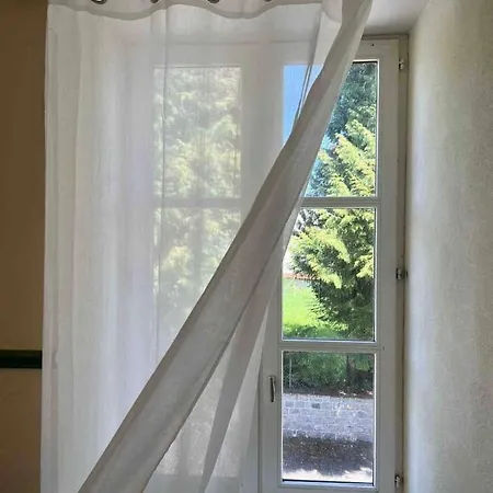 Konukevi Chez Vanessa Entree Privee Avec Escalier Saint-Gervais-dʼAuvergne